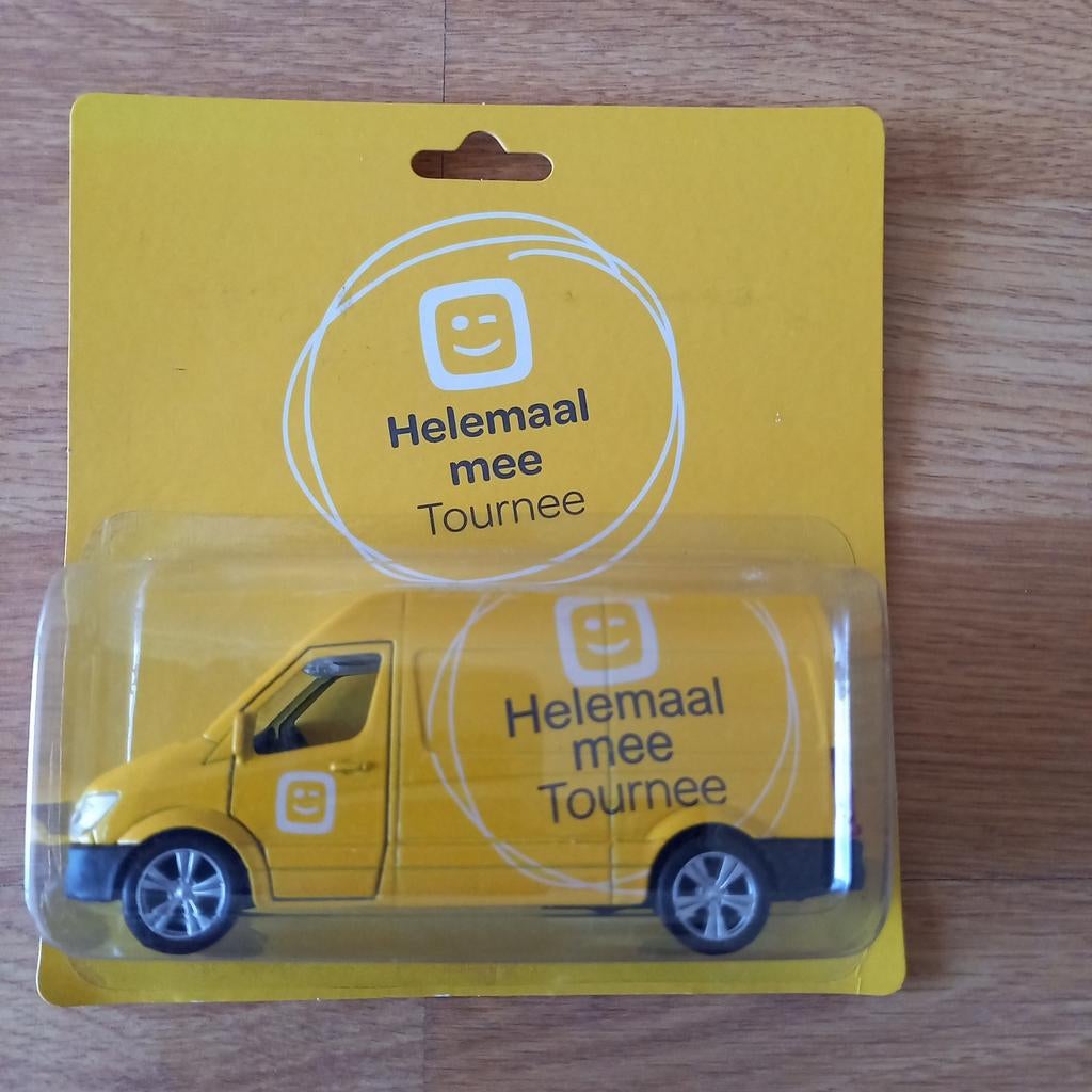 UN SPRINTER MERCEDES-BENZ DE TELENET TOUT AU LONG DE LA TOUR, Enlèvement ou Envoi
