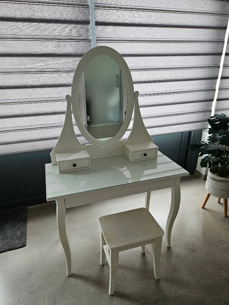 Make up tafel met stoeltje (Ikea), Enlèvement, Utilisé, Bois