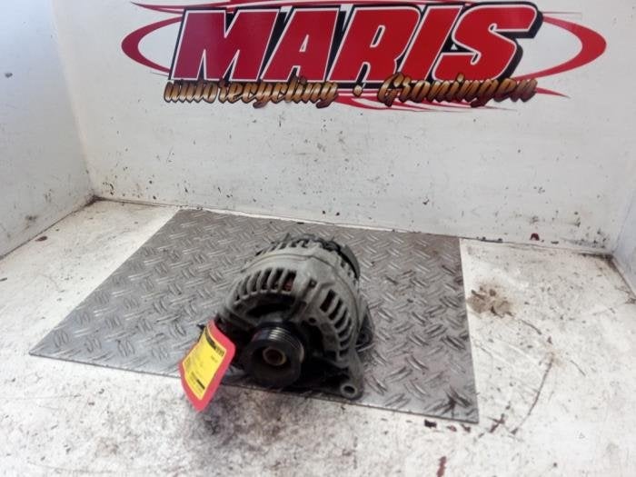 Dynamo d'un Opel Corsa, -, -, Opel, 3 mois de garantie