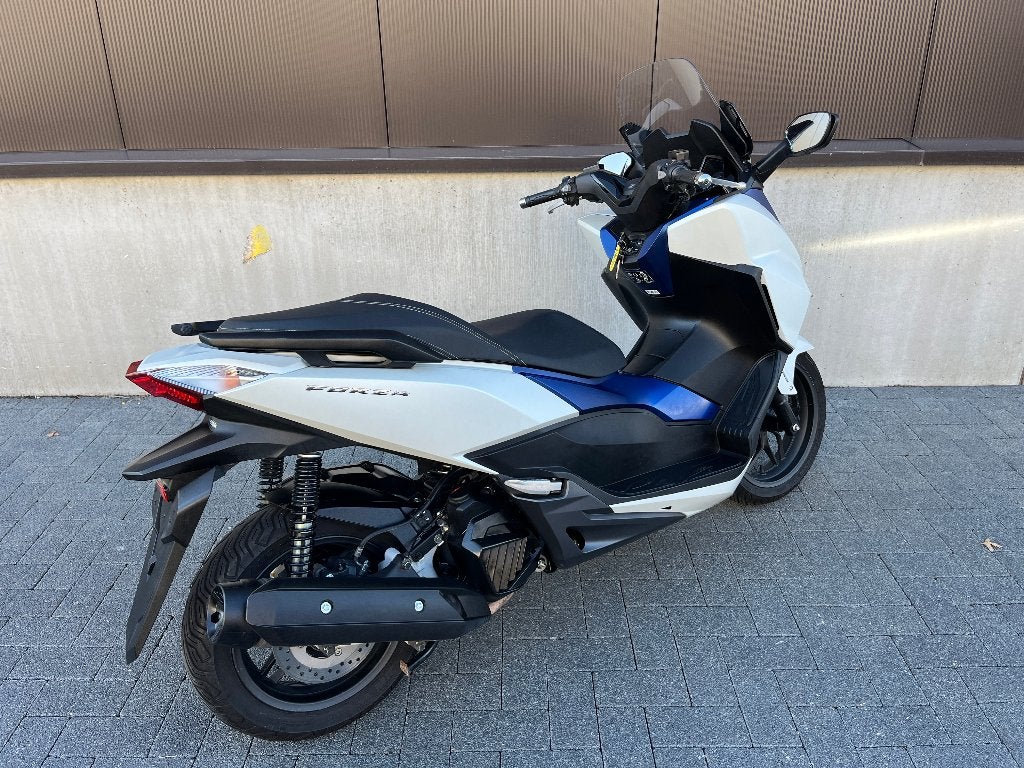 Honda Forza 125 2016, Motoren, Scooter, 125 cc, 11 kW of minder, Automaat