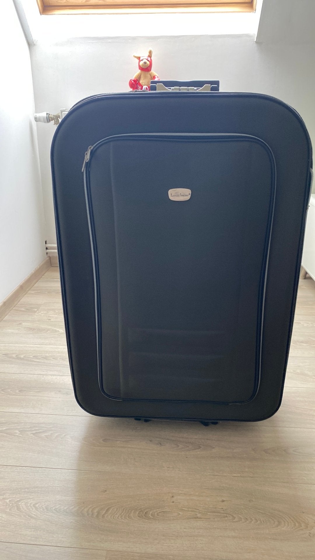 Grande valise, Enlèvement, Comme neuf
