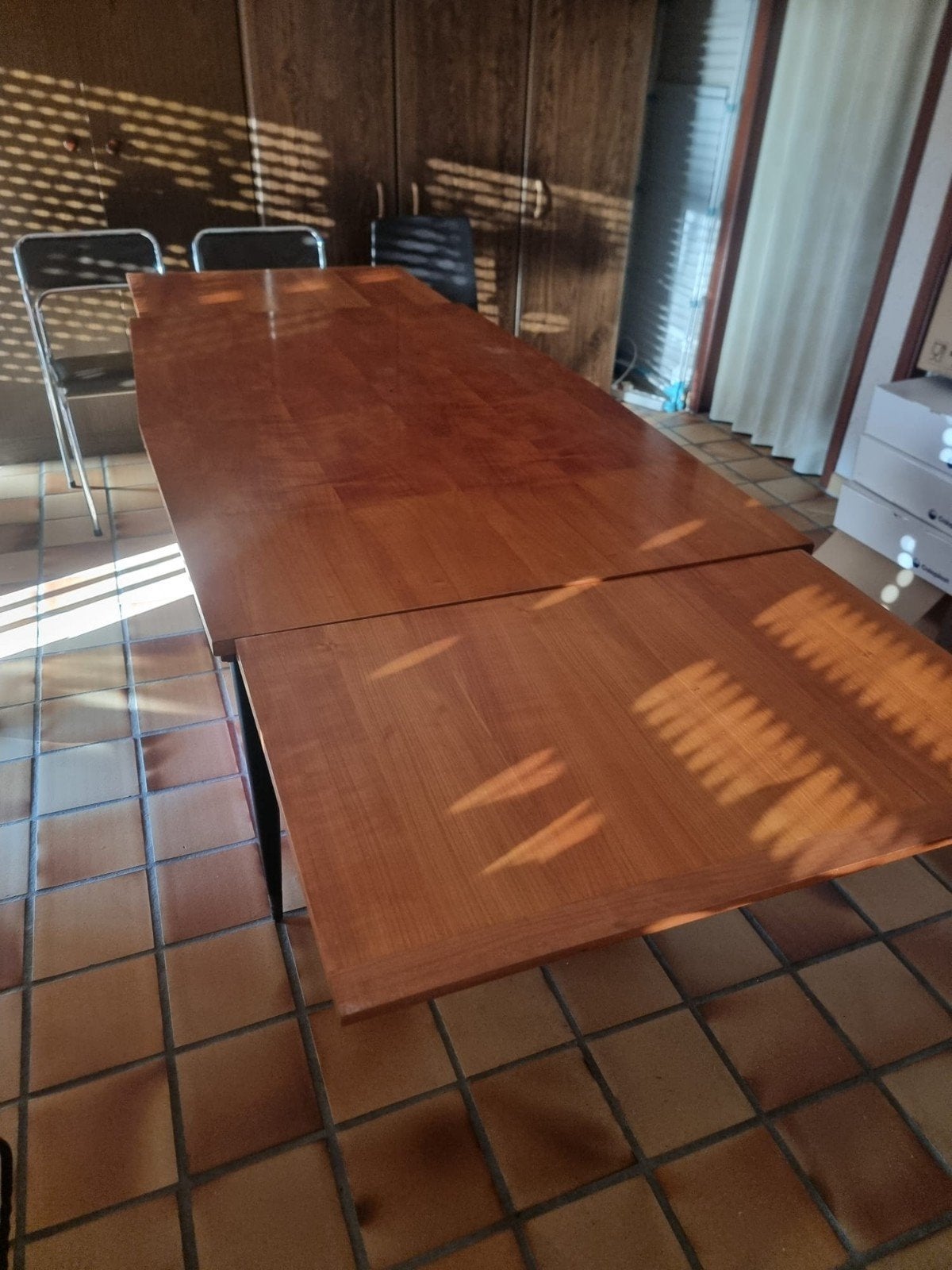 Vintage uitschuifbare tafel houten blad zeer stevig, Ophalen