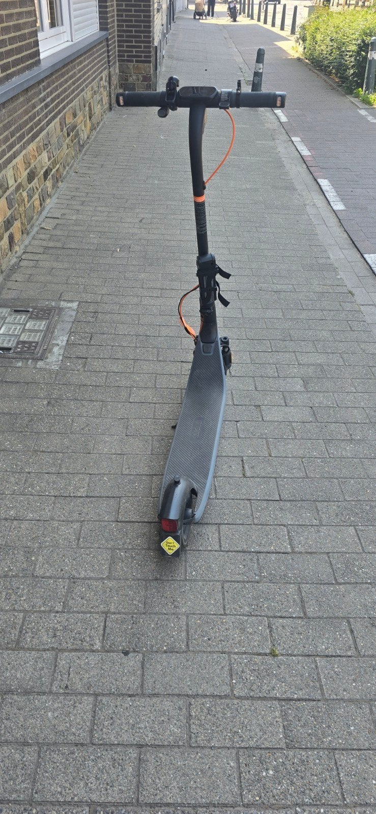Ninebot, Fietsen en Brommers, Steps, Zo goed als nieuw, Gewone step, Ophalen of Verzenden