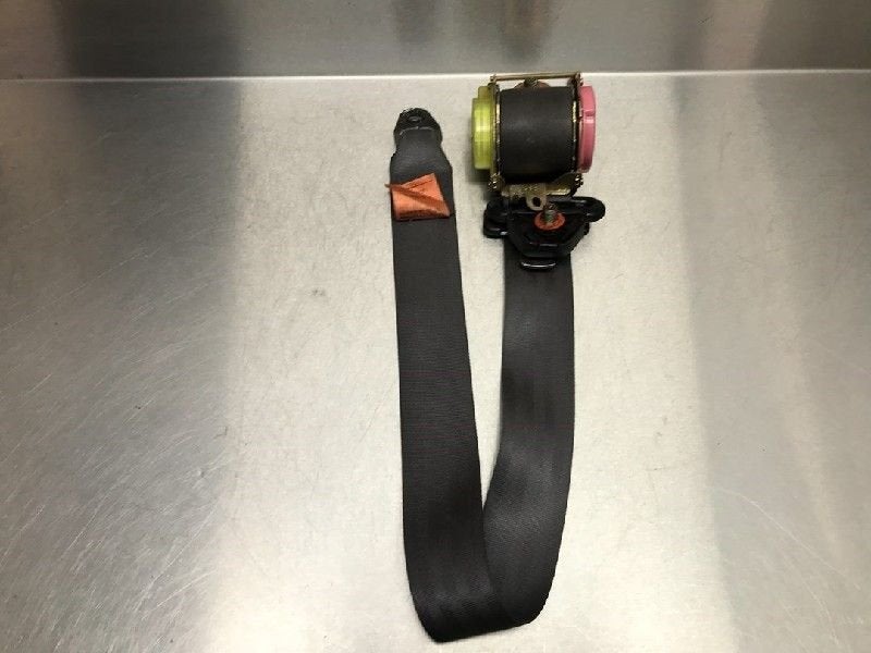 CEINTURE DE SECURITE AVANT DROIT Suzuki Alto (SH410), Dhr. M. Roggen, Stadsweg 37 37
9917 PV  WIRDUM GR., NL, Suzuki, Utilisé