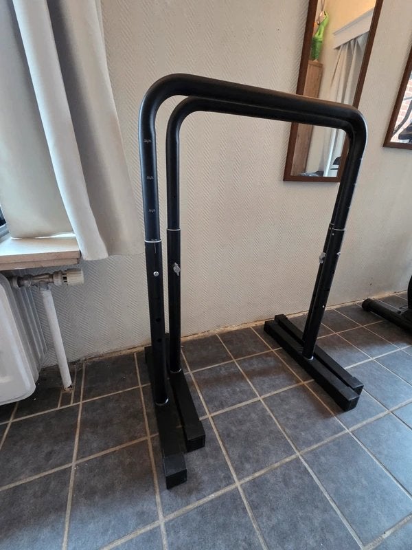 Barre de dips Corength réglable en hauteur, Enlèvement, Neuf, Bras, Autres types