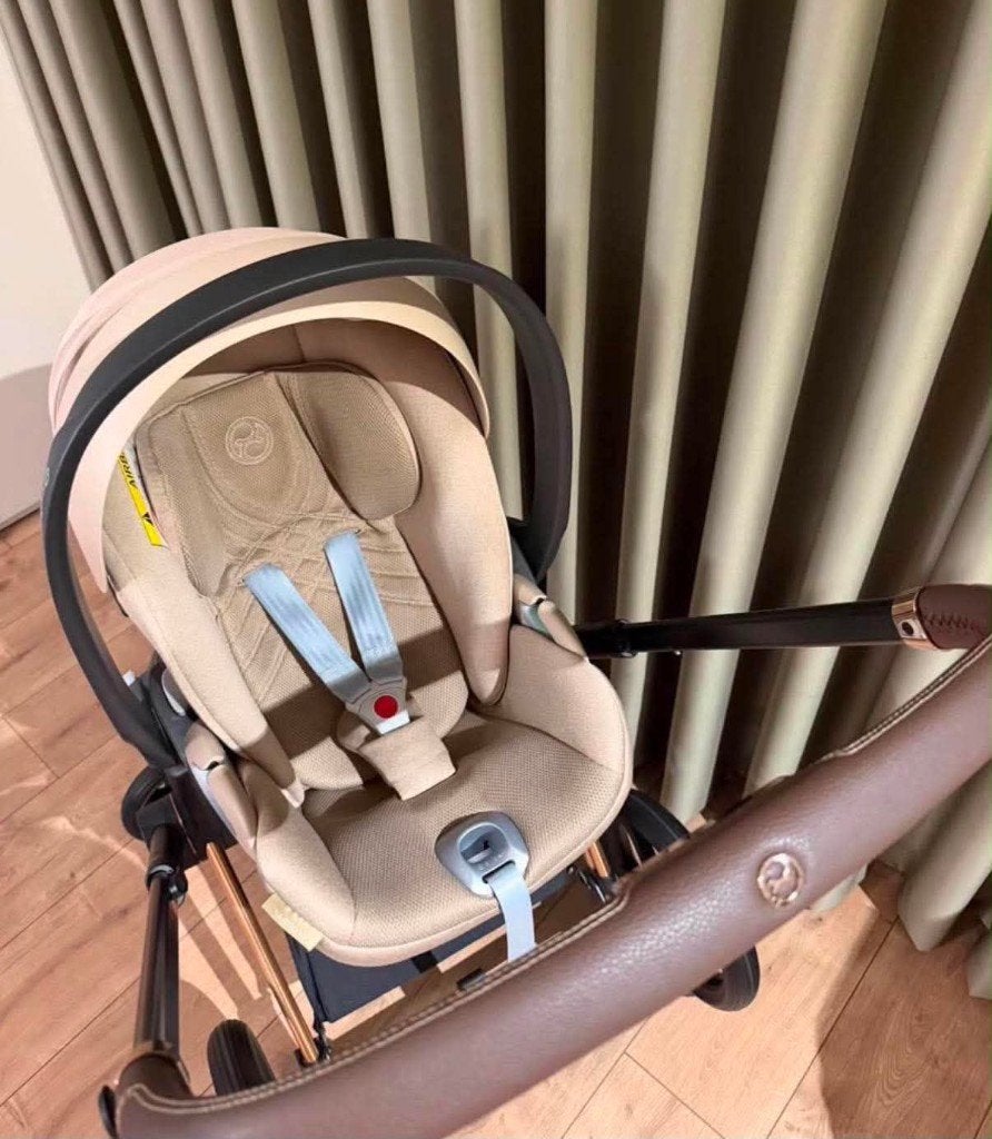 Cybex Priam - kleur Beige / Rose gold, Zo goed als nieuw, Met autostoeltje, Ophalen, Kinderwagen