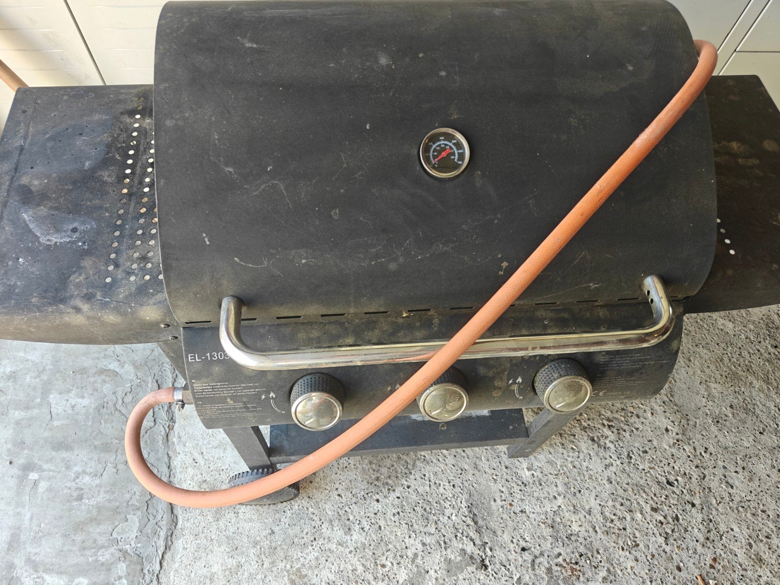 gas bbq, Enlèvement