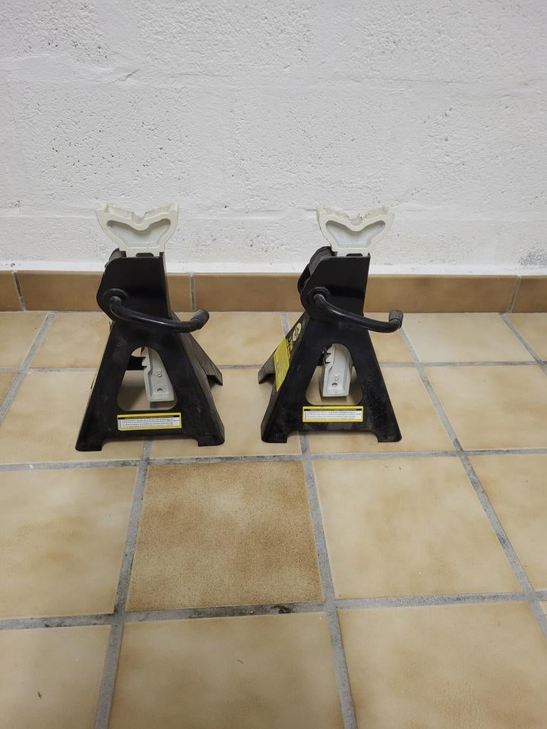 Jackstand, Huis en Inrichting, Ophalen