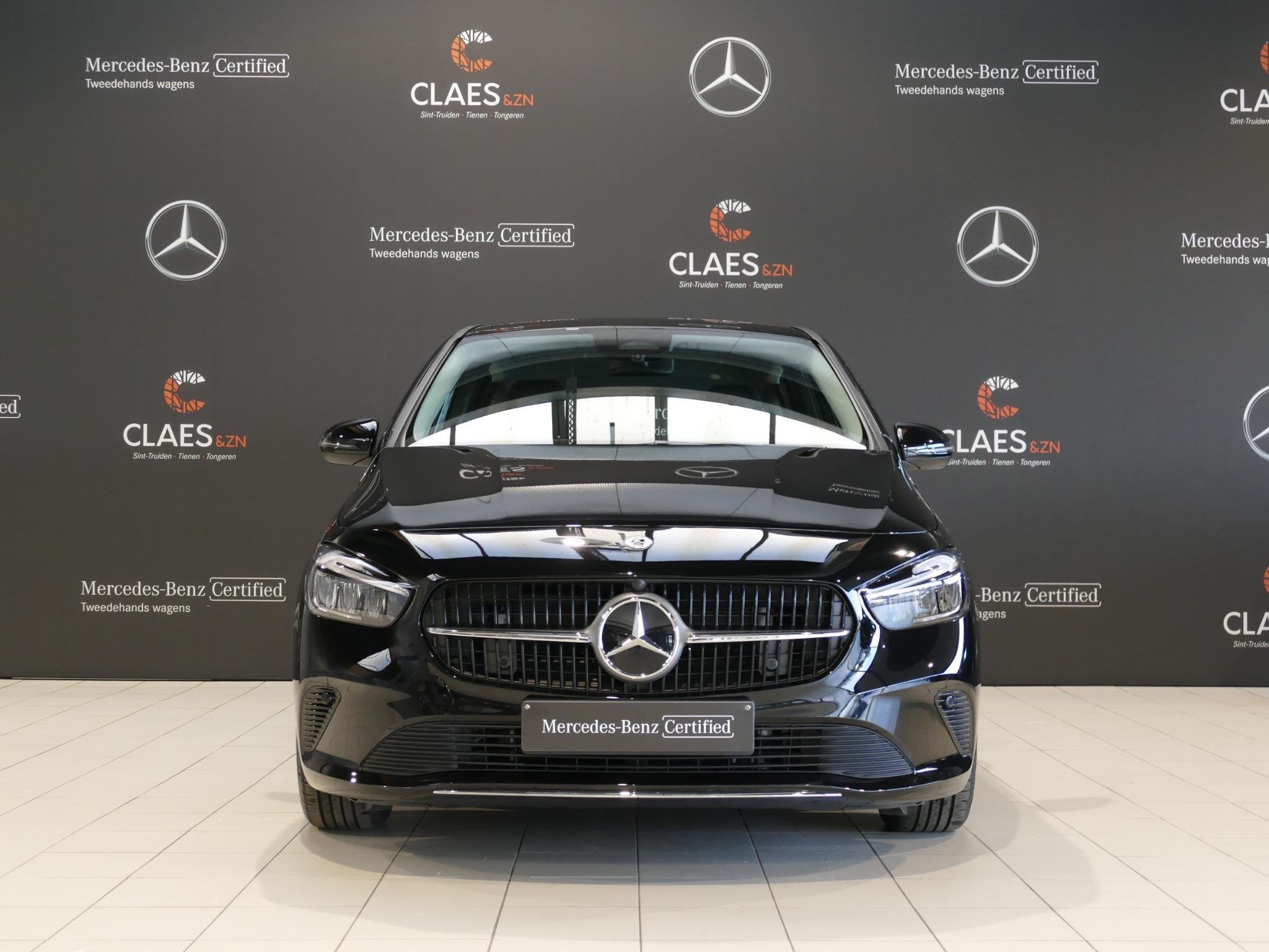 Mercedes-Benz B-klasse 180 Business Line DOS 8388, 745 kg, 4 cilinders, 136 pk, Zwart