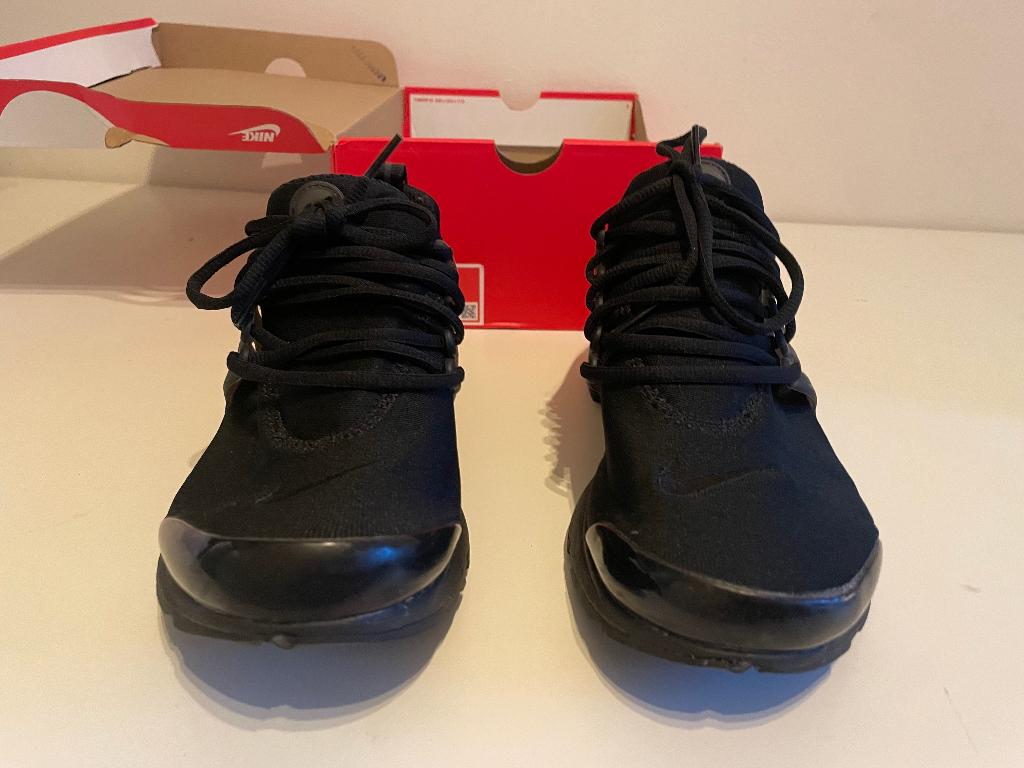 Nike Air Presto Triple Black CT3550-003 –  42.5 / US 9, Sports & Fitness, Basket, Comme neuf, Chaussures, Enlèvement