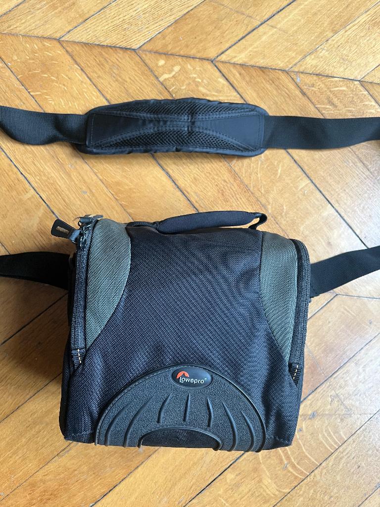 Lowepro - Apex 140 AW schoudertas, Audio, Tv en Foto, Foto | Cameratassen, Ophalen of Verzenden, Zo goed als nieuw, Schoudertas