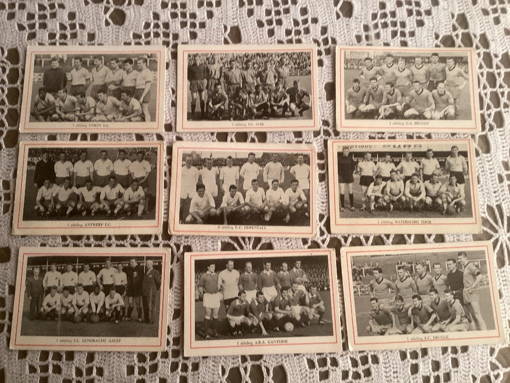 9 oude prenten chromos Belgische voetbalploegen, Ophalen of Verzenden, Gebruikt