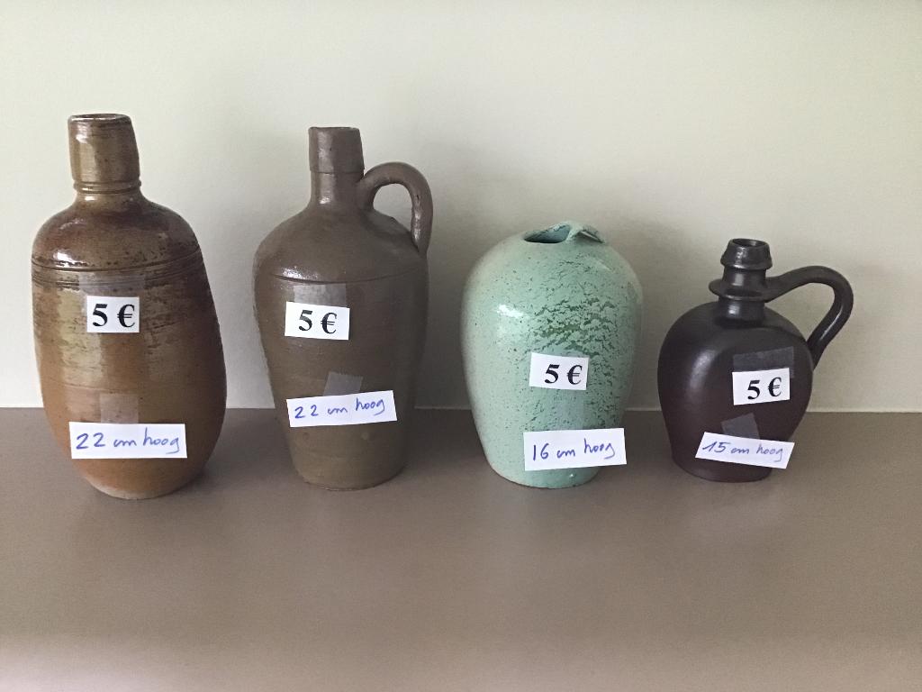 9 keramieke vazen en potten aan 5 euro, Antiek en Kunst, Ophalen of Verzenden