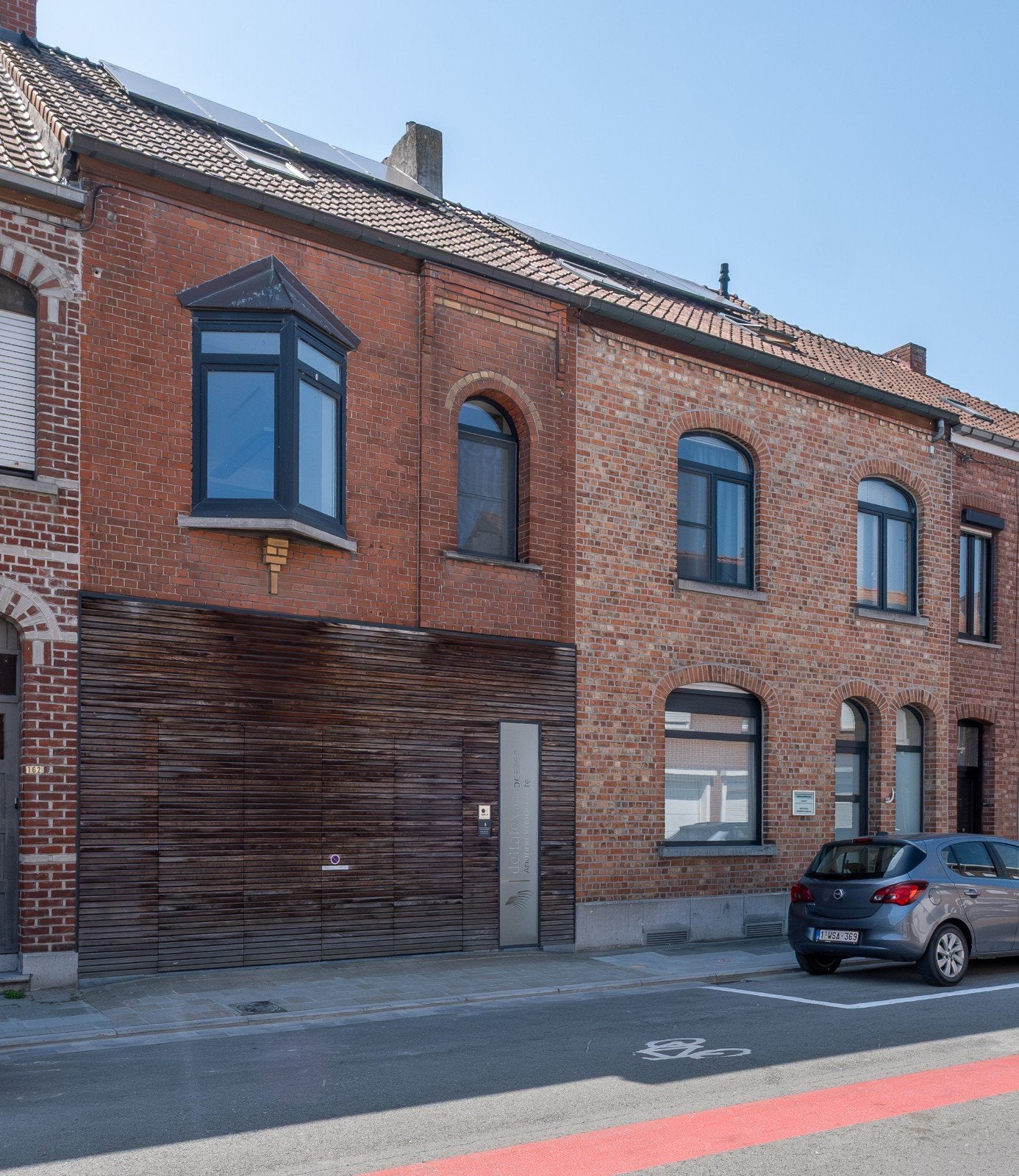 Multifunctioneel huis te koop in Stasegem zie website voor m