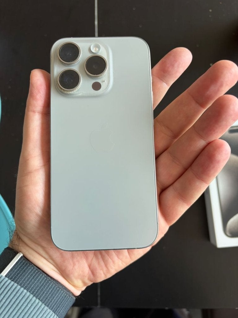 iPhone 15 Pro 128GB White Titanium (eSIM), Telecommunicatie, Mobiele telefoons | Apple iPhone, Ophalen, 128 GB, Wit, Zo goed als nieuw