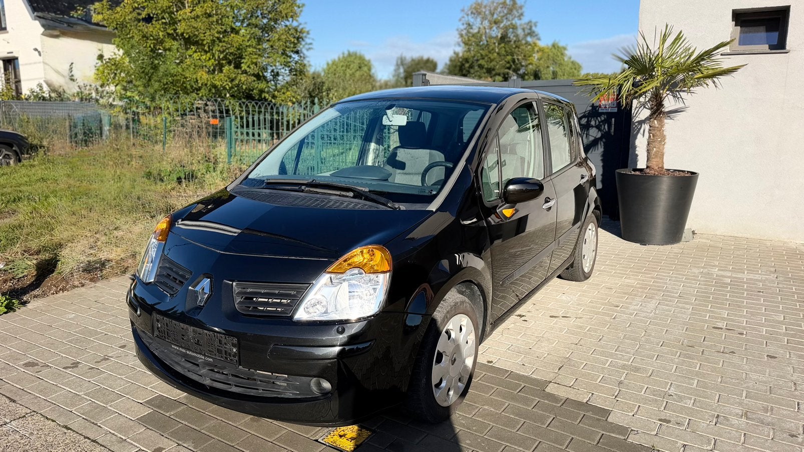 MODUS 1.6 essence 27.000 KM !!!! Très très propres !!, Achat, Entreprise, https://public.car-pass.be/vhr/91413c88-f5d2-4d19-8a7b-b05c92cfd0fa