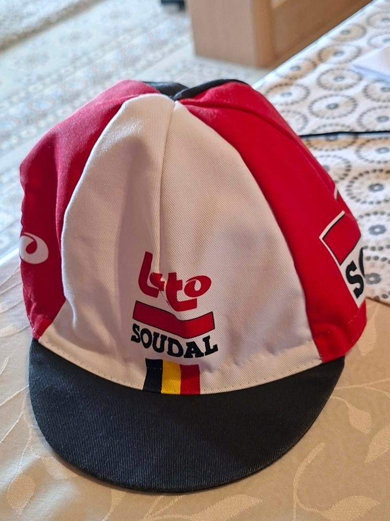 Lotto-Soudal Wielerpetje, Ophalen of Verzenden, Zo goed als nieuw, Pet of Muts