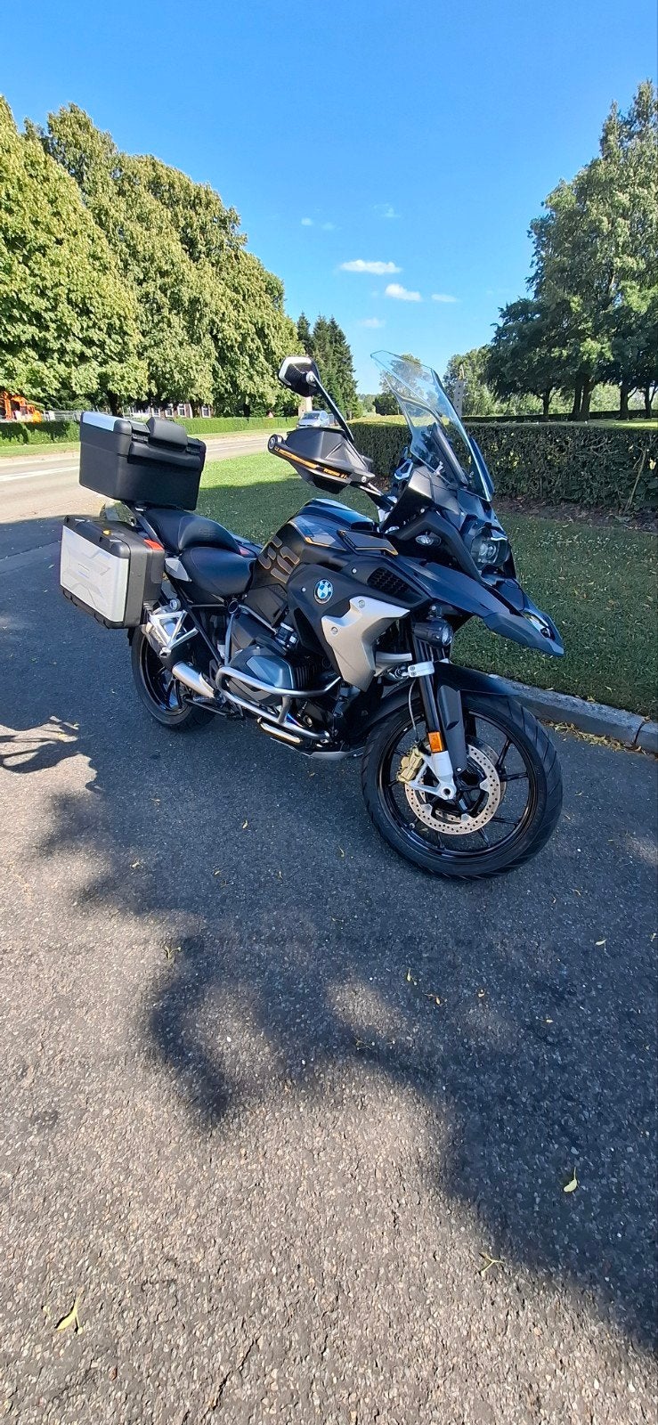 BMW R1250 GS EXCLUSIVE  Full OPTIONS , 15800 km  , 3 Packs ., Particulier