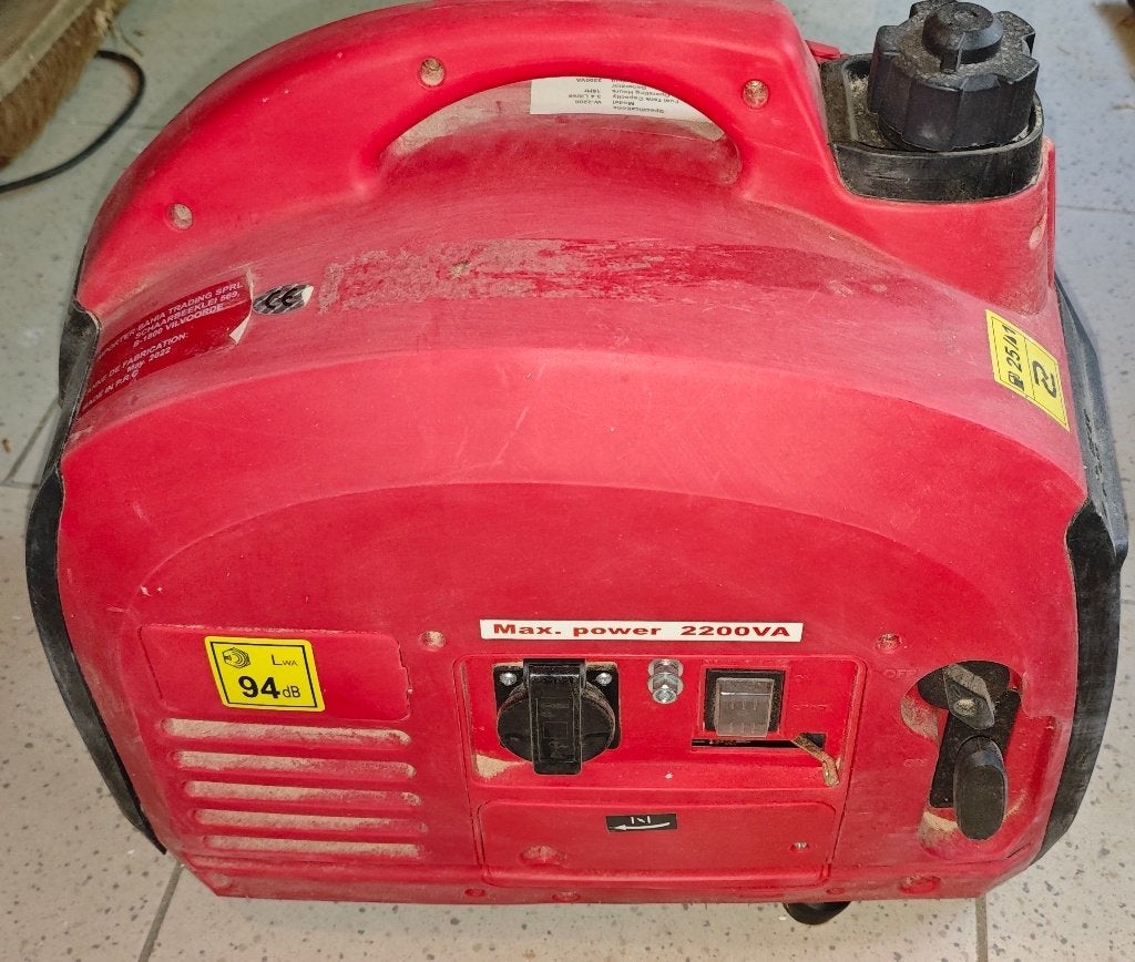 Groupe électrogène 220v, Enlèvement, Neuf