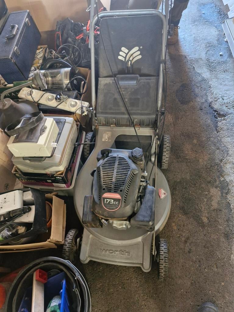 Tondeuse à gaz Worth, tondeuse à gazon, Enlèvement, Worth