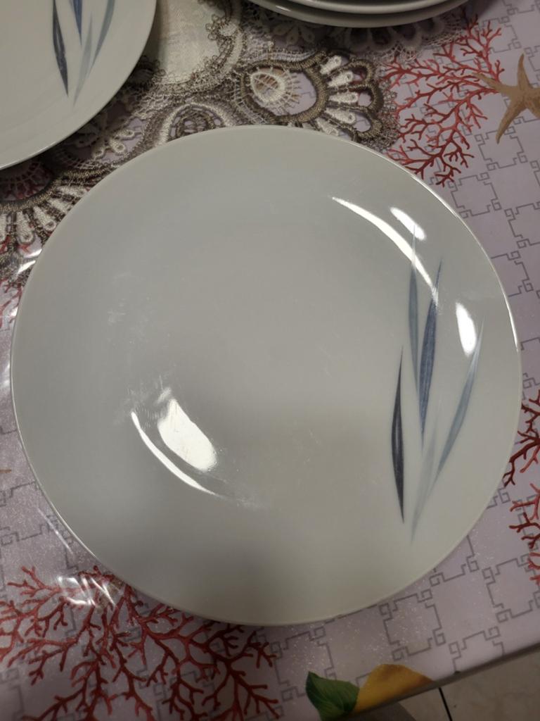 lot de 4 petites assiettes dessert en porcelaine fine, Enlèvement