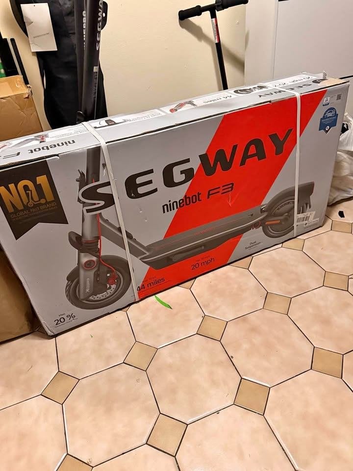Segway Ninebot Max F3, Fietsen en Brommers, Steps, Ophalen of Verzenden, Nieuw, Elektrische step (E-scooter), Segway ninebot