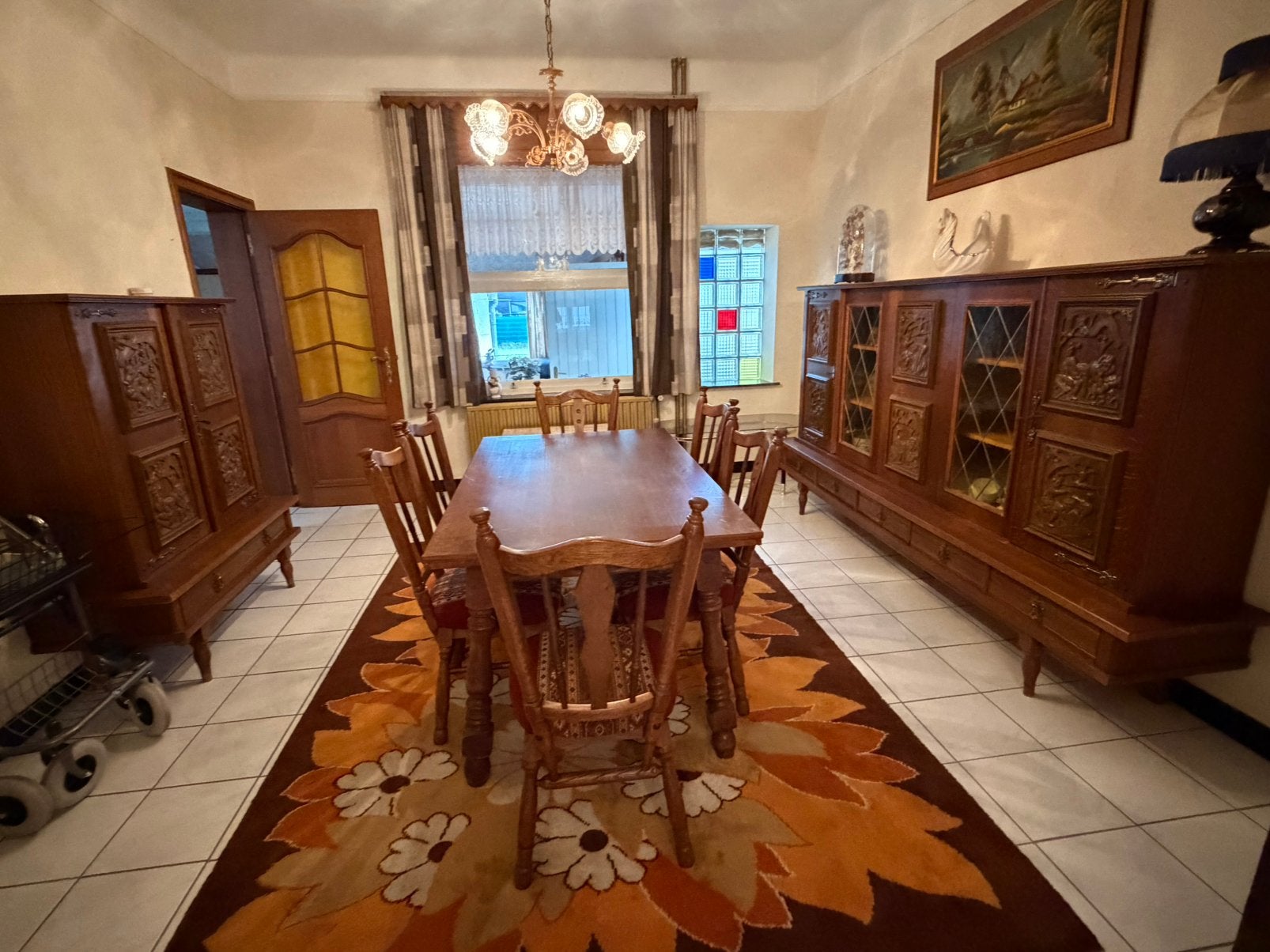 Massieve eetkamer in landelijke stijl, Ophalen, Zo goed als nieuw, Landelijk-klassiek retro jaren 70/80, 4 tot 6 stoelen