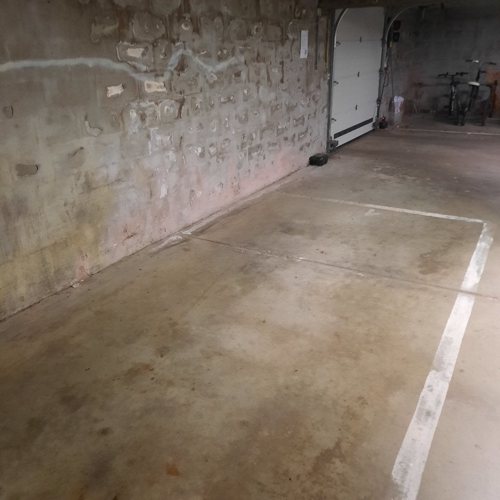 Emplacement de parking, Immo, Garages & Places de parking, Province de Namur