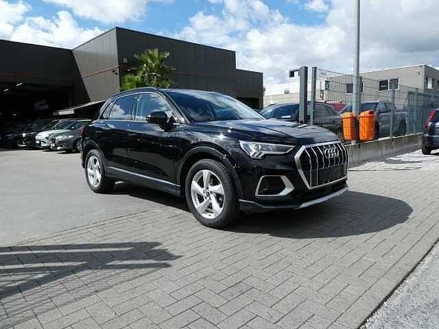 Audi Q3 1.5 TFSI 150pk Automaat Business Luxe Trekhaak, Autos, Achat, Euro 6, Entreprise, 108 kW