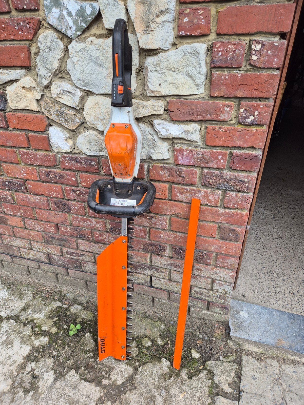 Taille haies Stihl HSA130R, Ophalen, Gebruikt, Accu, Stihl