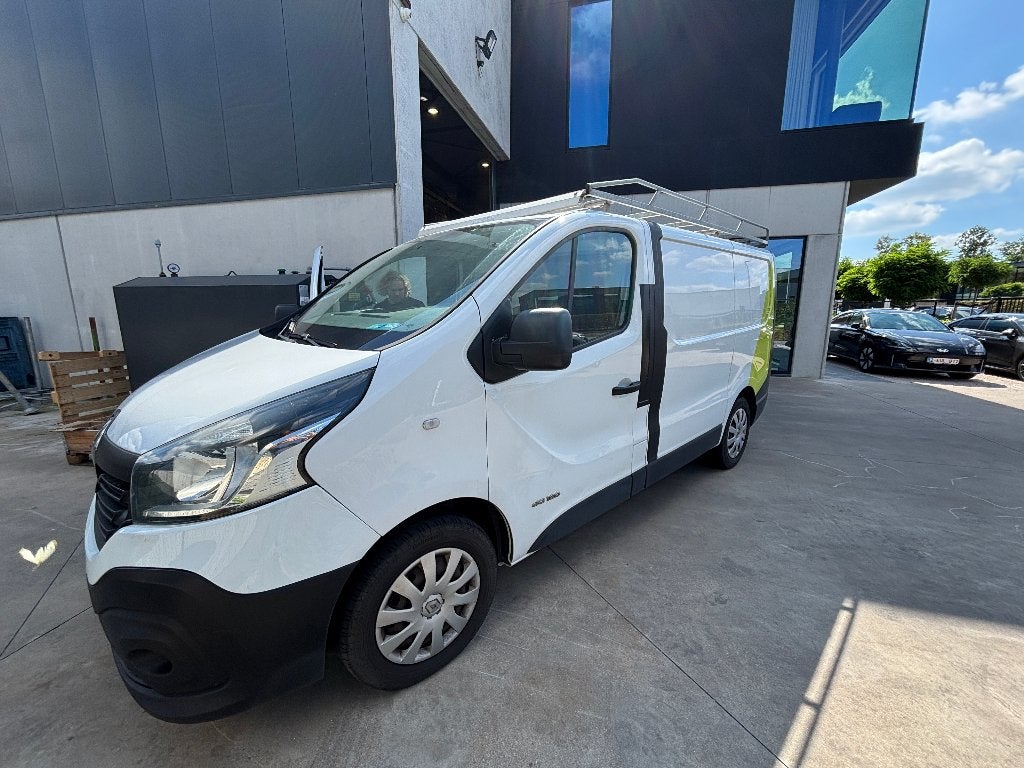 Renault Trafic 1,6 diesel, Auto's, Bestelwagens en Lichte vracht, Stof, 4 cilinders, 89 kW, Wit