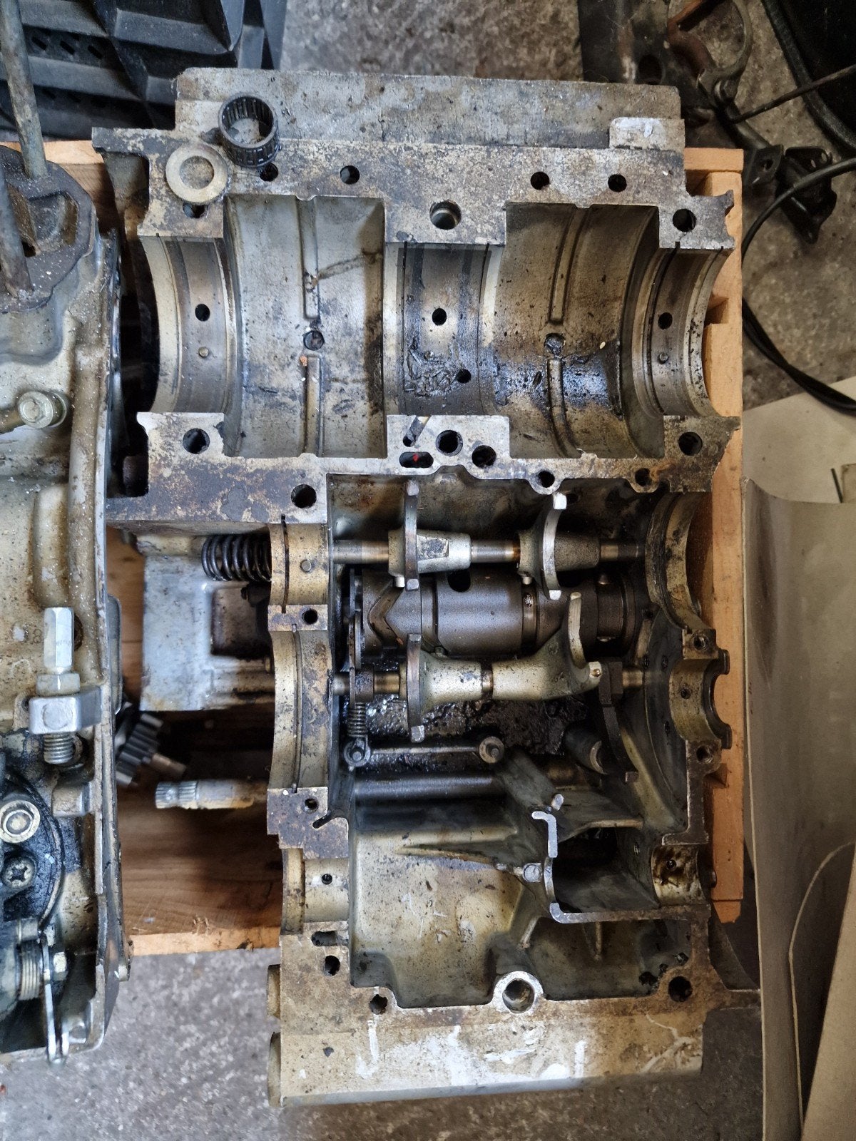 Carterset Suzuki T250 en bon état, aucune casse !, Vélos & Vélomoteurs, Pièces de cyclomoteur | Oldtimers & Ancêtres, Enlèvement