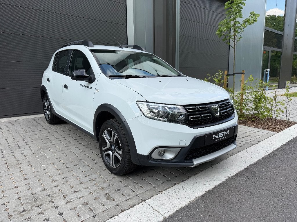 Dacia Sandero 1.5 Blue dCi Stepway Plus (EU6.2),GARANTIE,, Auto's, Voorwielaandrijving, 4 cilinders, Wit, Bedrijf