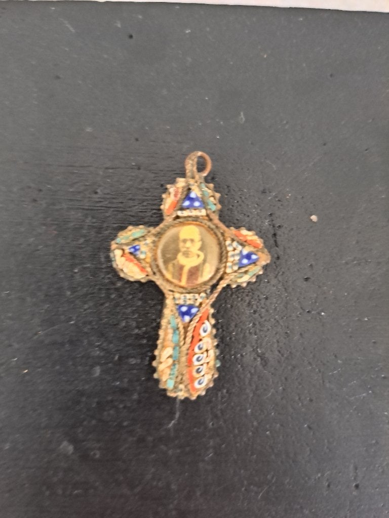 Paus Pius XI Micro mozaïek hanger en Passionisten medaille, Ophalen