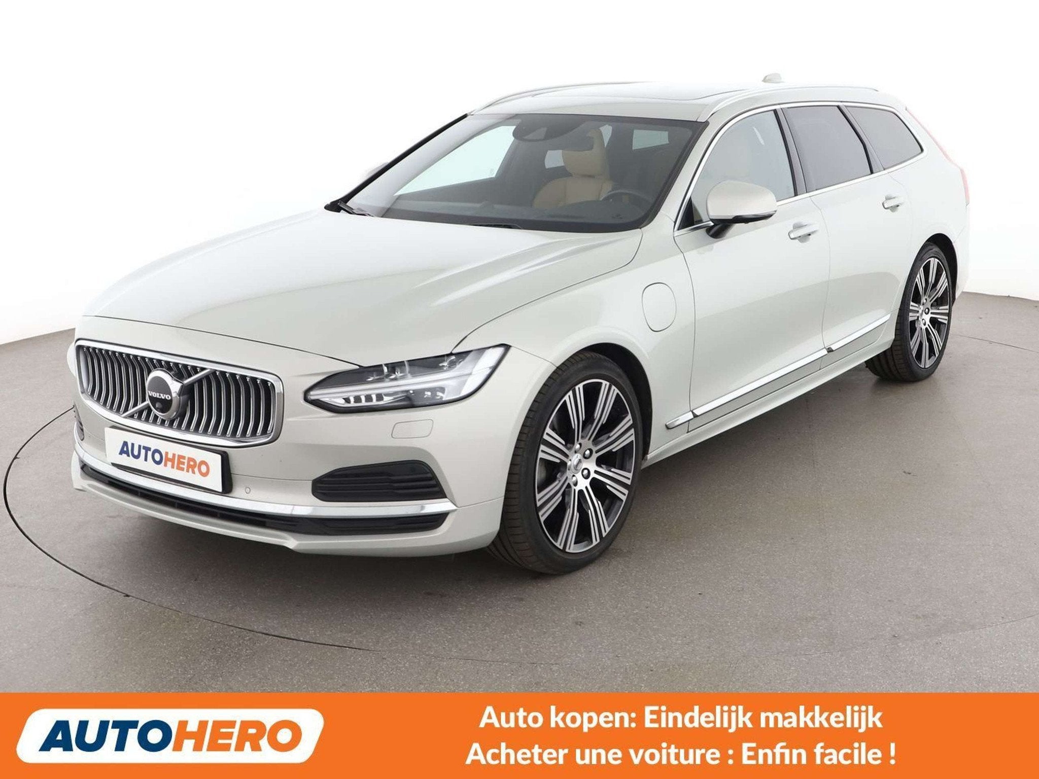 Volvo V90 2.0 T8 Plug-in Hybrid Inscription AWD (bj 2020), Auto's, Volvo, Automaat, https://public.car-pass.be/vhr/c20dddb3-7c06-4e9c-9a07-2dd6d055d6e4