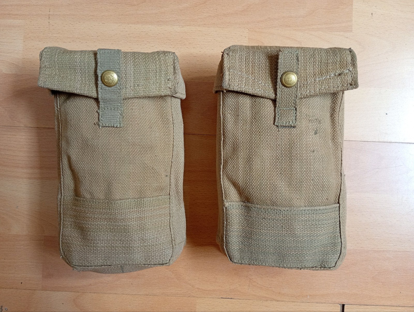Paire de pouches australiennes WW2, Enlèvement ou Envoi