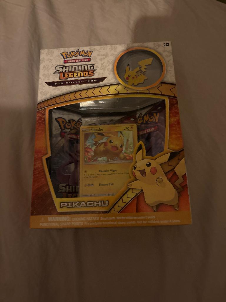 Pikachu shining legends pin collection, Enlèvement, Neuf