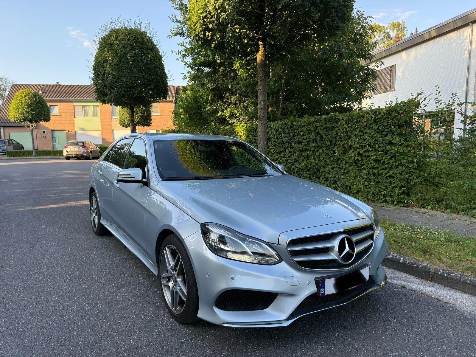Série Mercedes-Benz E200 CDI AMG (Euro 6b) — 164 000 km, Achat, Euro 6, Noir, 5 portes