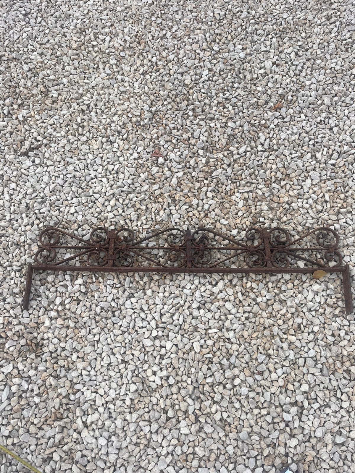 Decoratief smeedijzeren hekje of raambalustrade., Antiek en Kunst, Ophalen