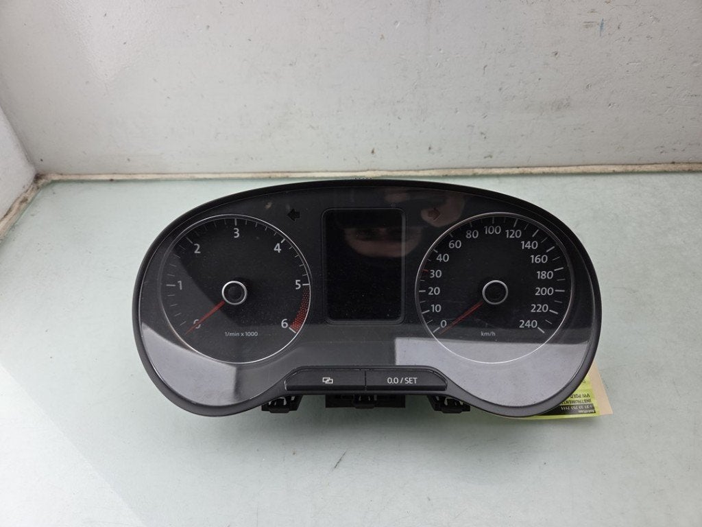 INSTRUMENTS DE BORD Polo V (6R) (|6R0920861K|6R0920861KX|), Dhr. J. Ham, Volkswagen, Administratie@autoham.nl, Utilisé