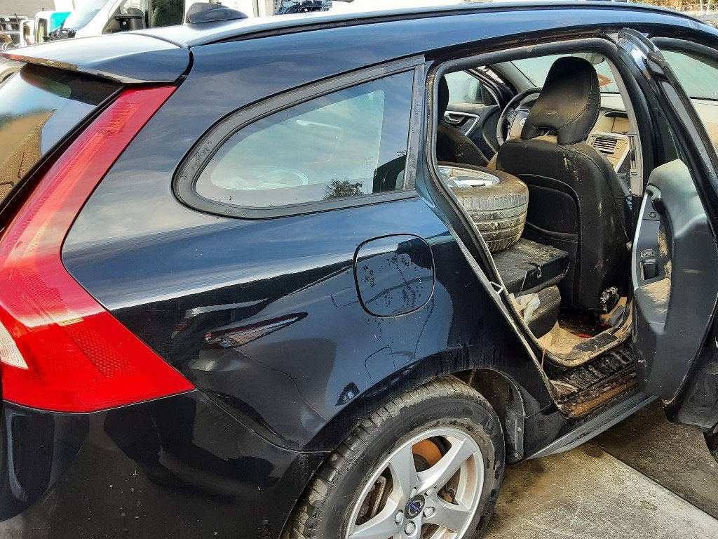 SPATBORD RECHTS ACHTER Volvo V60 I (FW / GW), Gebruikt, Info@volvocars.com, Achter, Spatbord