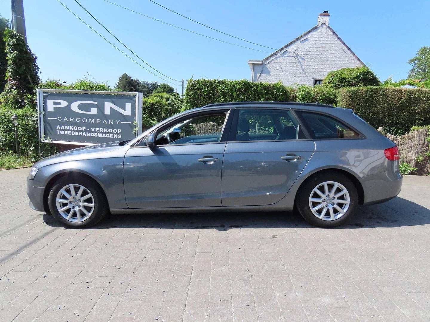 Audi A4 A4 Avant 2.0 TDi, 100 kW, Argent ou Gris, Achat, https://public.car-pass.be/vhr/53ba846f-6b67-4702-a05f-7638b9c309b4