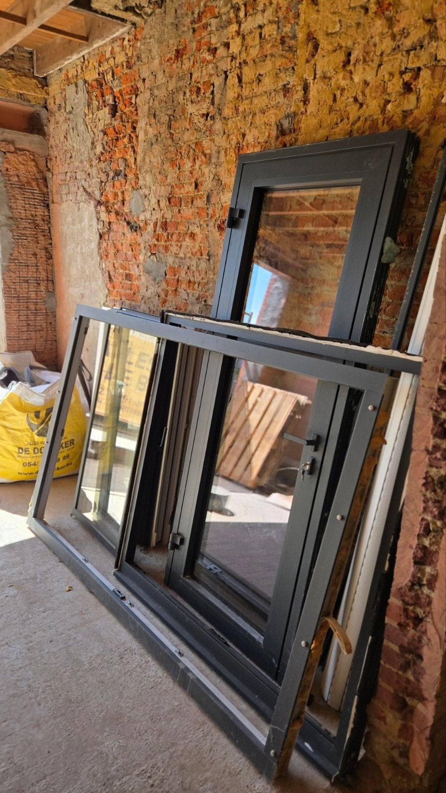 Aluminium deur en raam en 1x pvc aliminium look raam, Doe-het-zelf en Bouw, Glas en Ramen, Ophalen