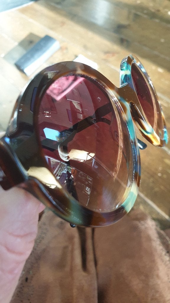 Stijlvolle zonnebril THIERRY LASRY - handgemaakt, Bijoux, Sacs & Beauté, Lunettes de Soleil & Lunettes | Femmes, Comme neuf, Lunettes de soleil