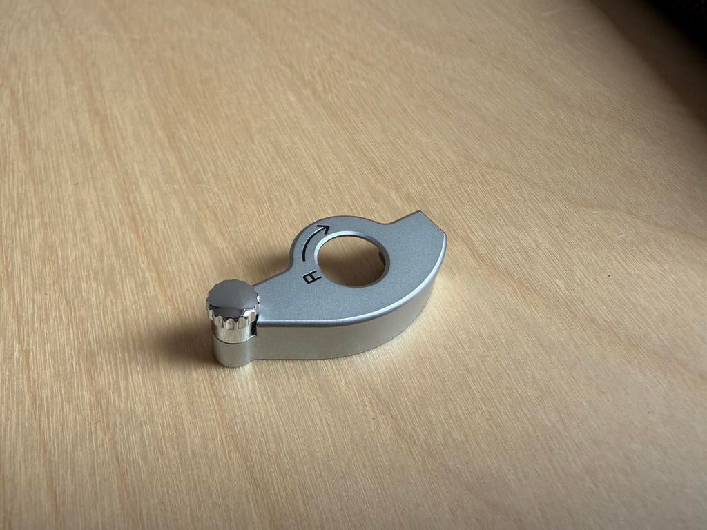 Leica 14437 Silver Chrome Rewind Crank for MP MA M2 M3, TV, Hi-fi & Vidéo, Photo | Filtres, Comme neuf, Enlèvement ou Envoi