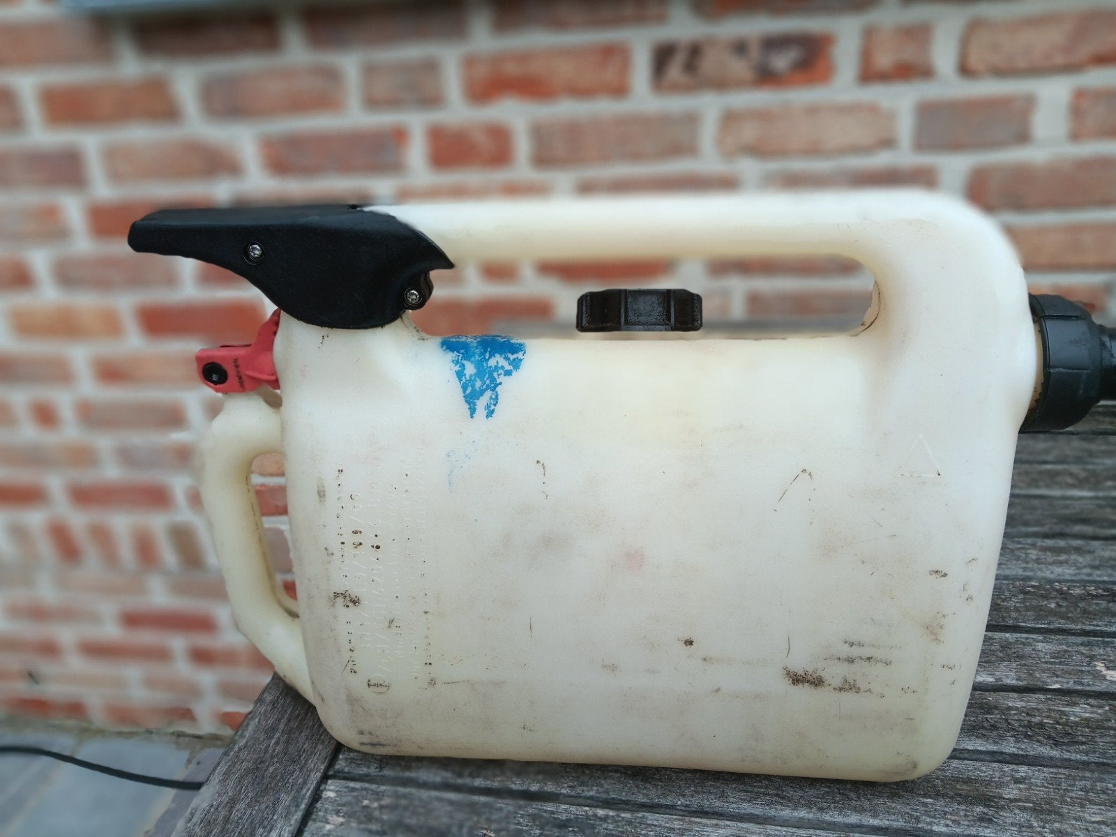 Birchmeier jerrycan 6 L inhoud, Ophalen