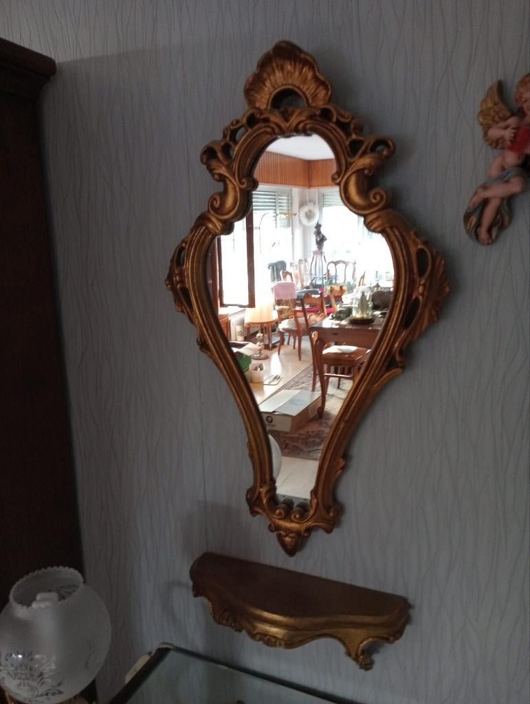 Miroir ancien avec étagère de couleur dorée, Enlèvement