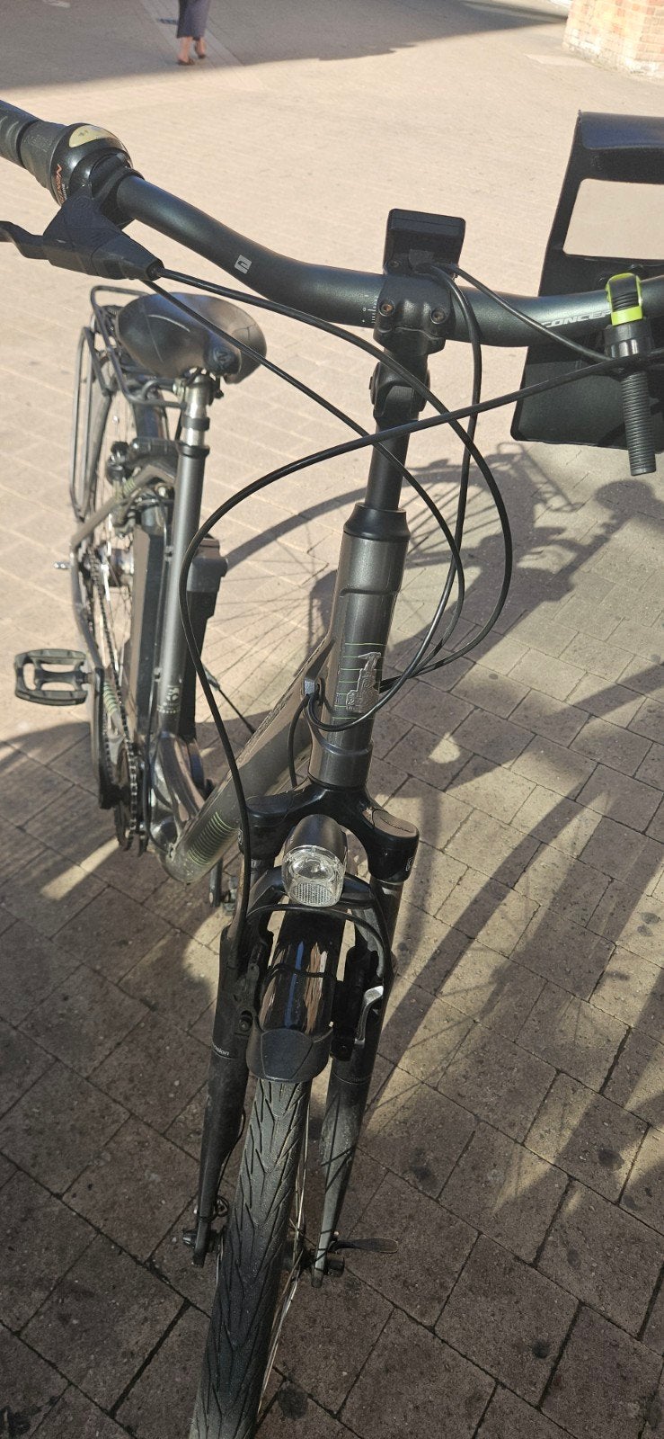 Raleigh Impulse Electric Bike (E-Bike) – Charger Included, Vélos & Vélomoteurs, Enlèvement, Suspension
