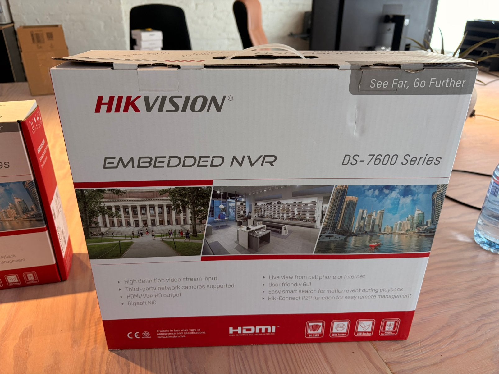 Hikvision embedded nvr ds-6700 series, Enlèvement ou Envoi, Comme neuf
