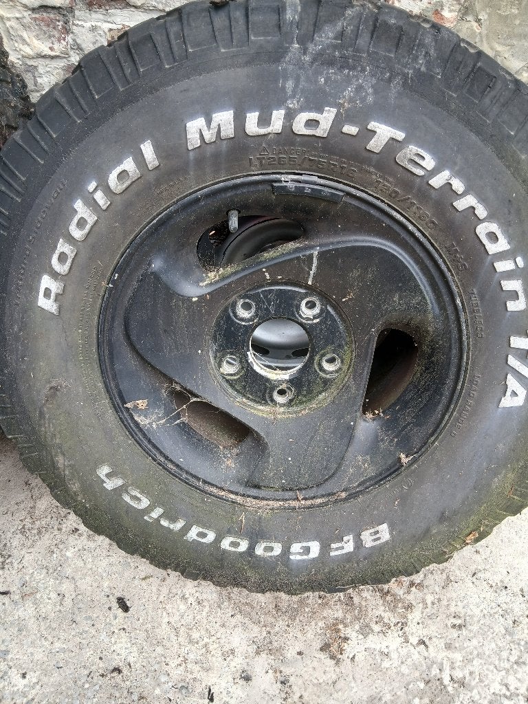 A vendre Jantes dodge ram 1er génération, Auto-onderdelen, Banden en Velgen, Ophalen, Gebruikt, 16 inch, Velg(en)